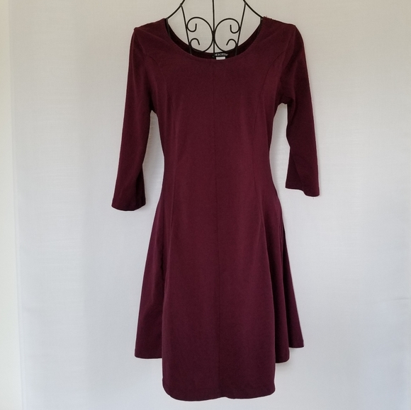 Joe Boxer Burgundy 3/4 Sleeve Skater Dress - Picture 3 of 10